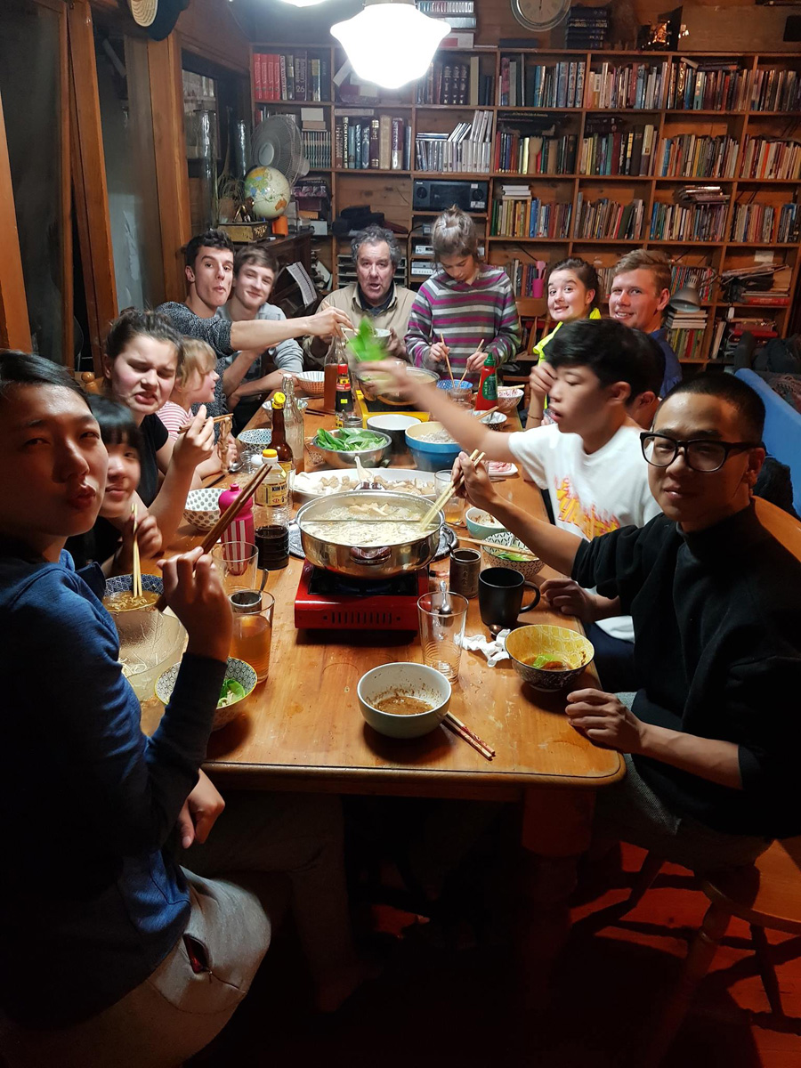 Dinner at Home 在家的聚餐
